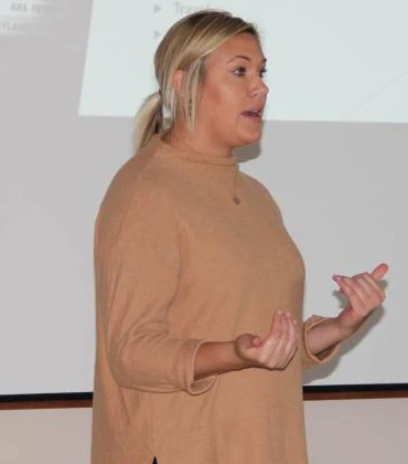 Amy Carstens